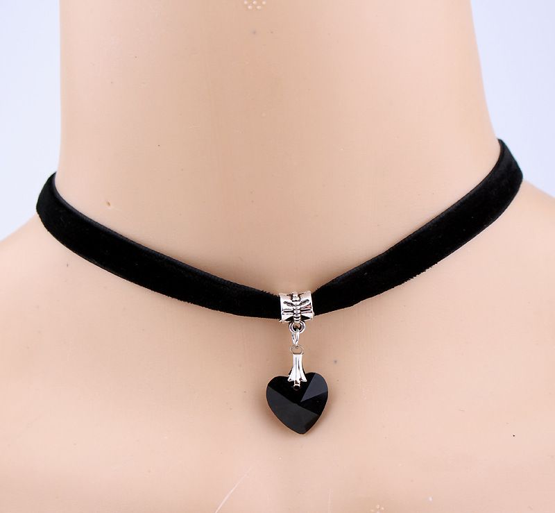 Gothic Choker Necklace Love Heart 