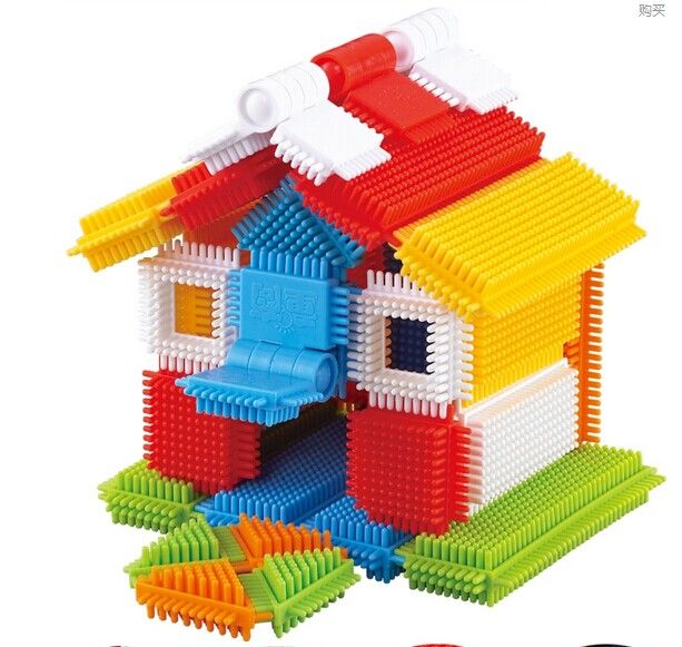 plastic toy building blocks