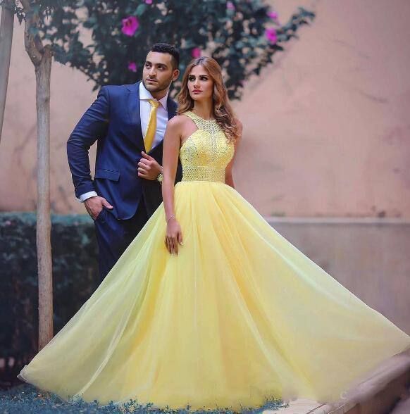 Vestidos de fiesta de color amarillo una línea de vestidos de fiesta largos largos atractivos de Vestidos de fiesta de color amarillo una línea de vestidos de fiesta largos largos atractivos de