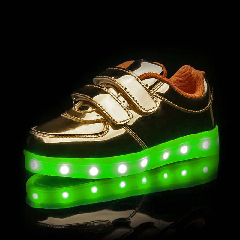 LED Light Up Kids Boys Girls Trainers PU Leather Sneakers Luminous Shoes Green