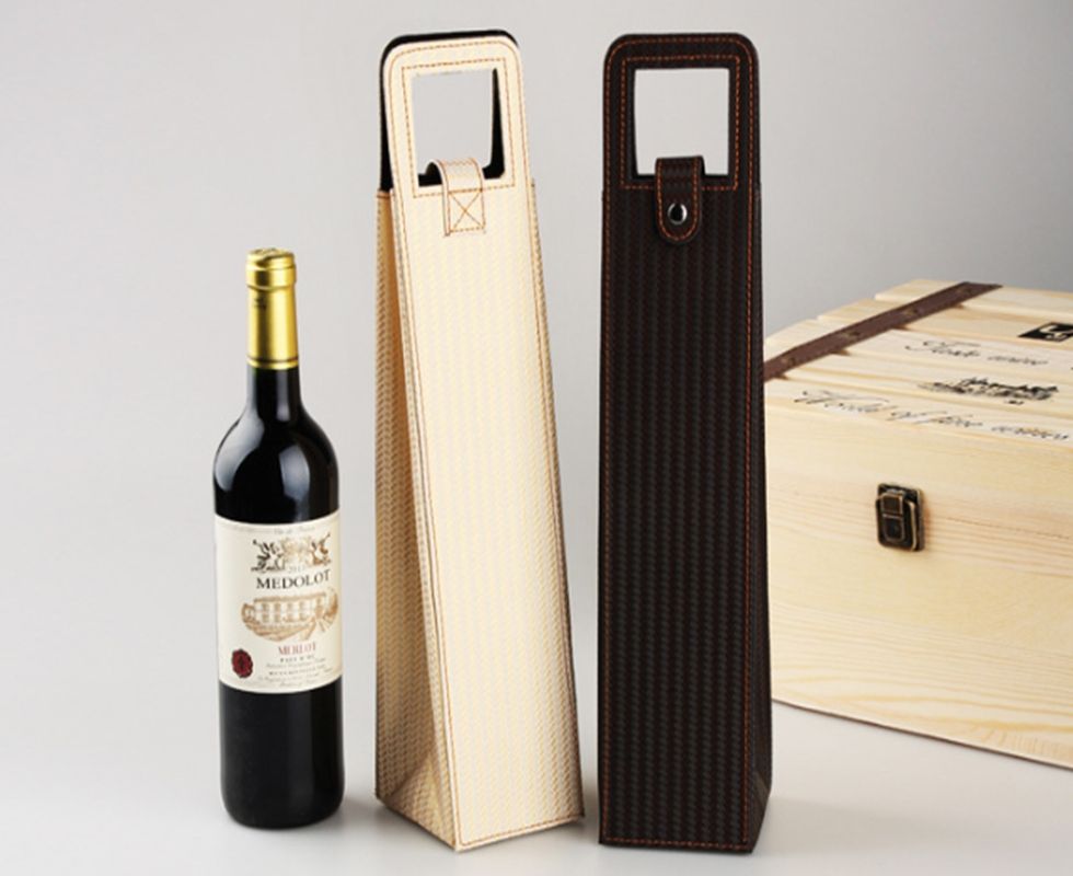 GiftBrite Christmas Wine Bags Red Leather Pouches For Festive Wine