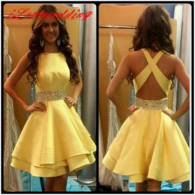 Menos de 100 vestidos cortos de graduación de graduación de color amarillo con satén de cristal Menos de 100 vestidos cortos de graduación de graduación de color amarillo con satén de cristal