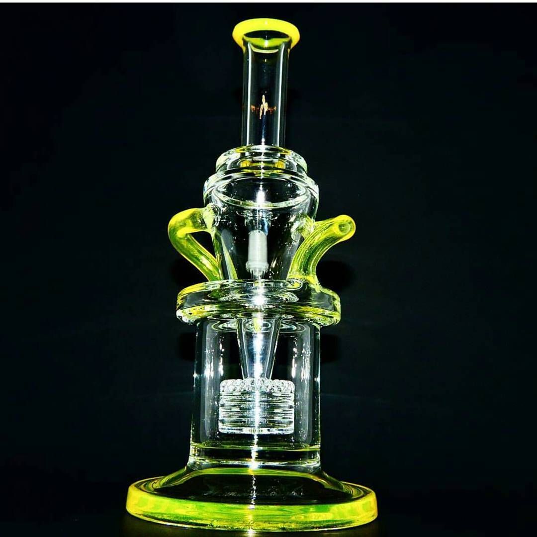 ed Solid Glass Water Pipes Pulse Honey Hive Heady Glass Bongs 2