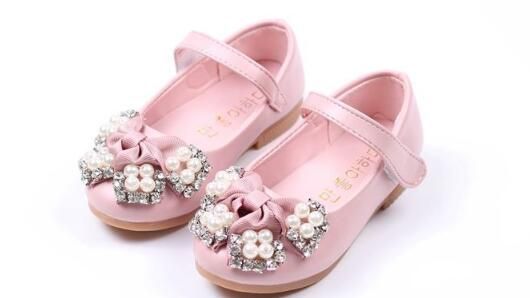 sapato de criança de 9 anos