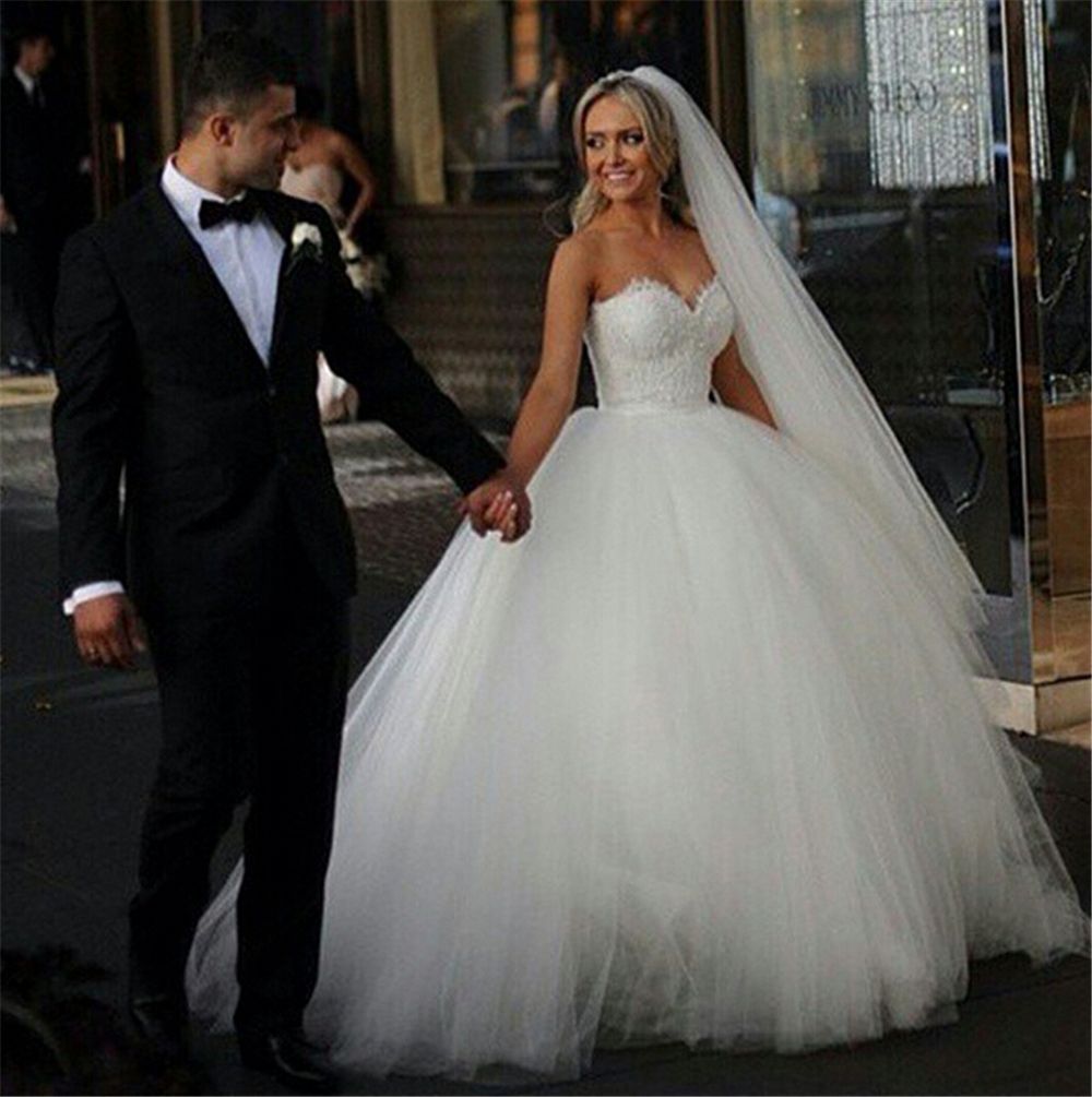 50 vestidos de novia para mujeres con busto pequeño