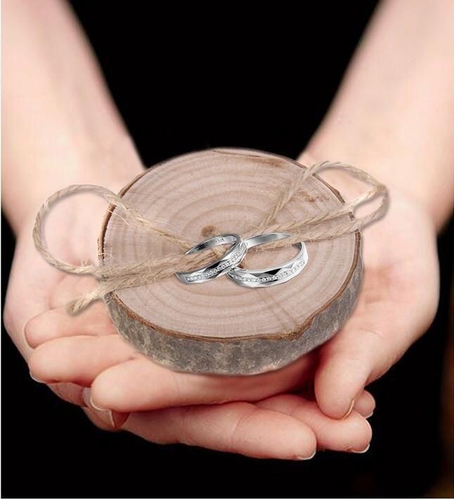engagement ring gift box