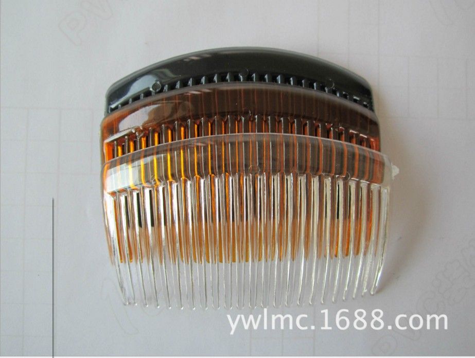 hair combs and clips