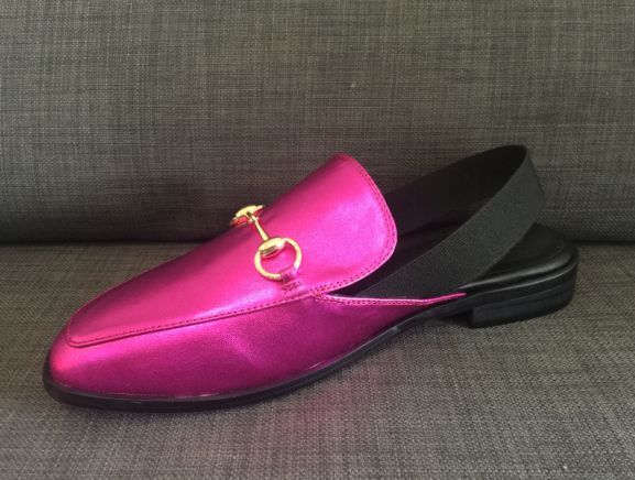 Compre Sapatos Reais! U577 40 Metálico Rosa Genuína Pulseira De Borracha De  Couro Sling De Volta Sandálias Flat Mulas Sapatos Mocassins Mulheres  Designer De Luxo G De Fashionville99, $405,89 | Pt.Dhgate.Com