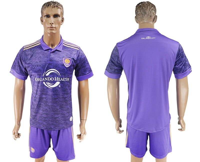 uniforme roxo