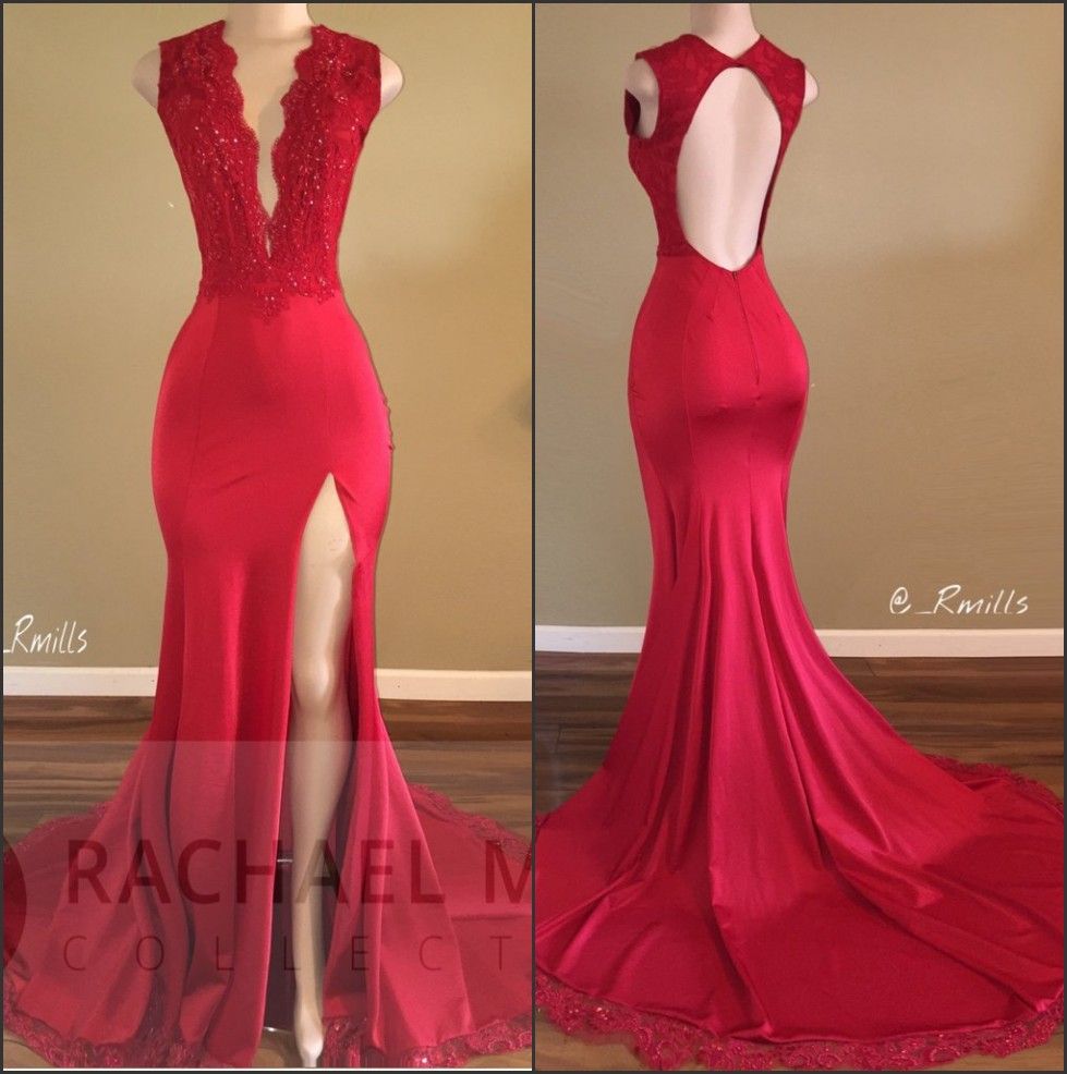 Compra 2019 El Más Nuevo Con Escote En V Sin Espalda Vestido De Fiesta De  Graduación Rojo Sin Abalorios Front Split Sin Mangas Sweep Train Sexy  Vestidos De Famosos Vestido De Noche