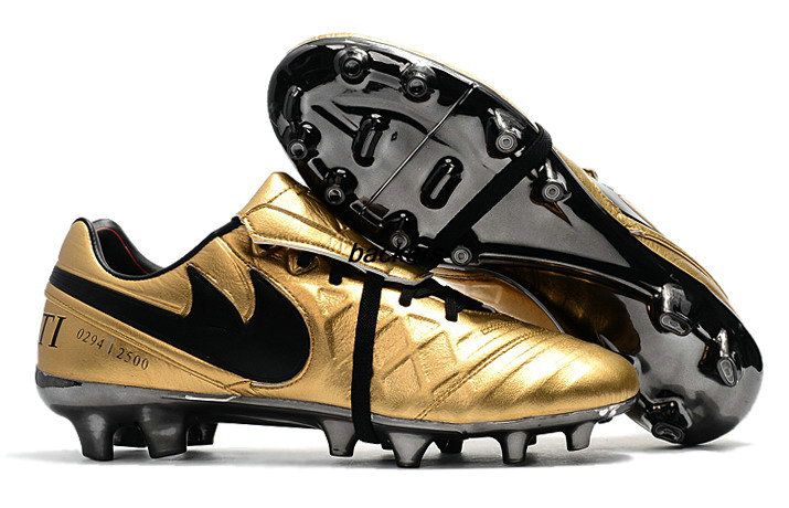 scarpe totti oro prezzo