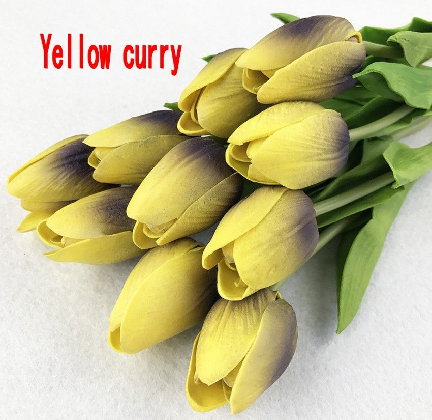 Żółte curry.