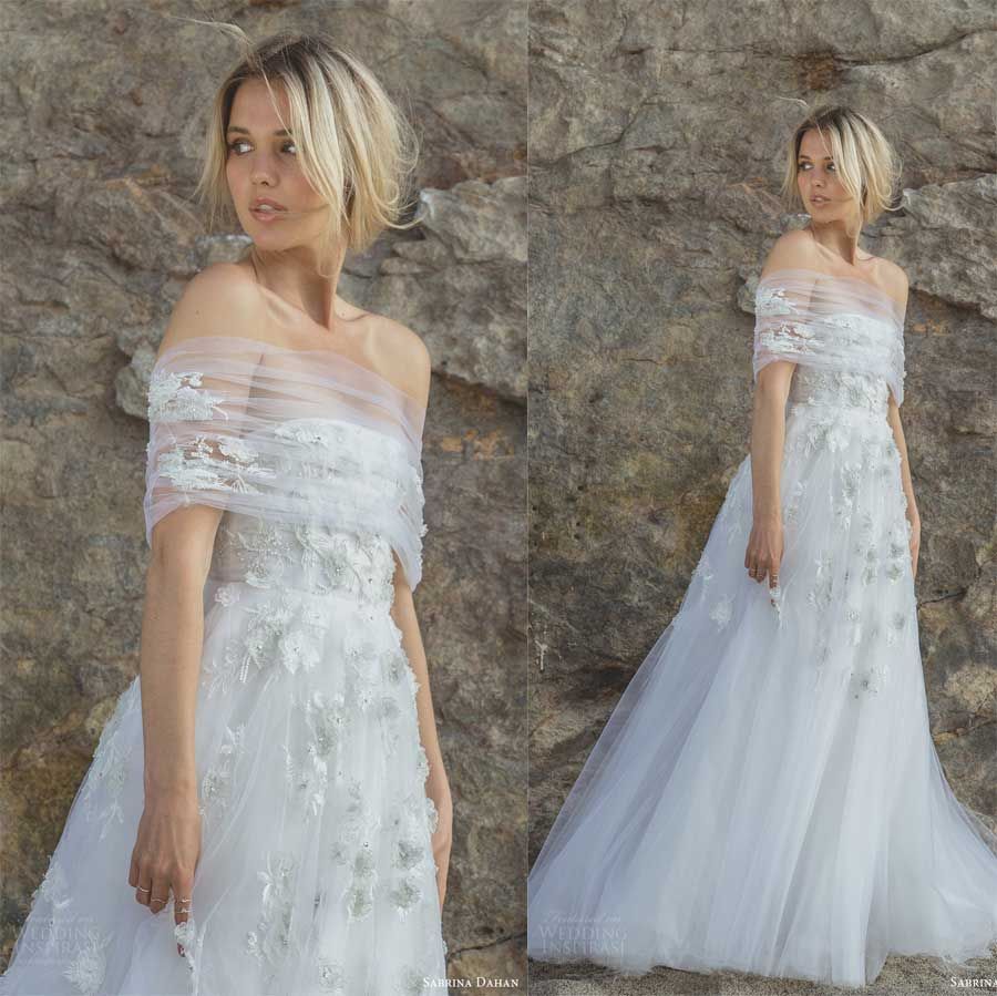 straight wedding dresses 2018