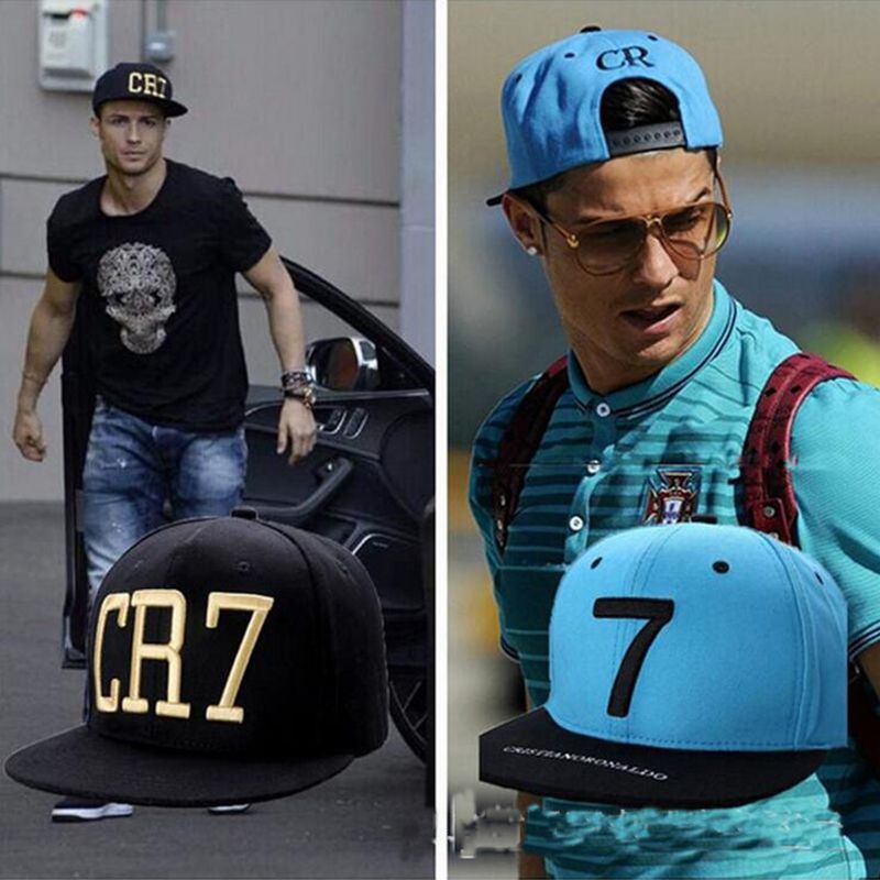 are snapback hats in style