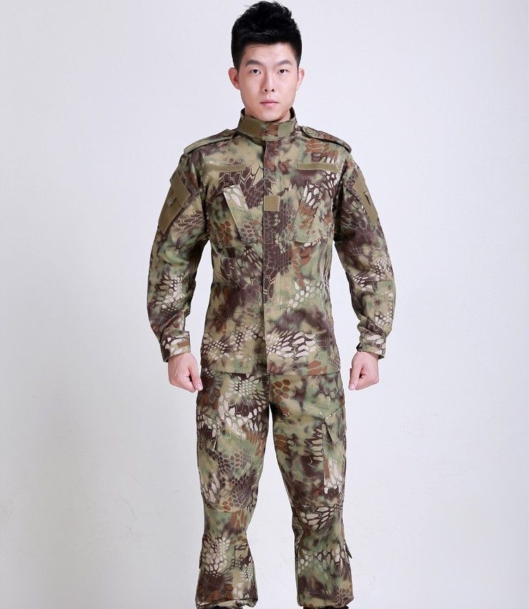 multicam tracksuit