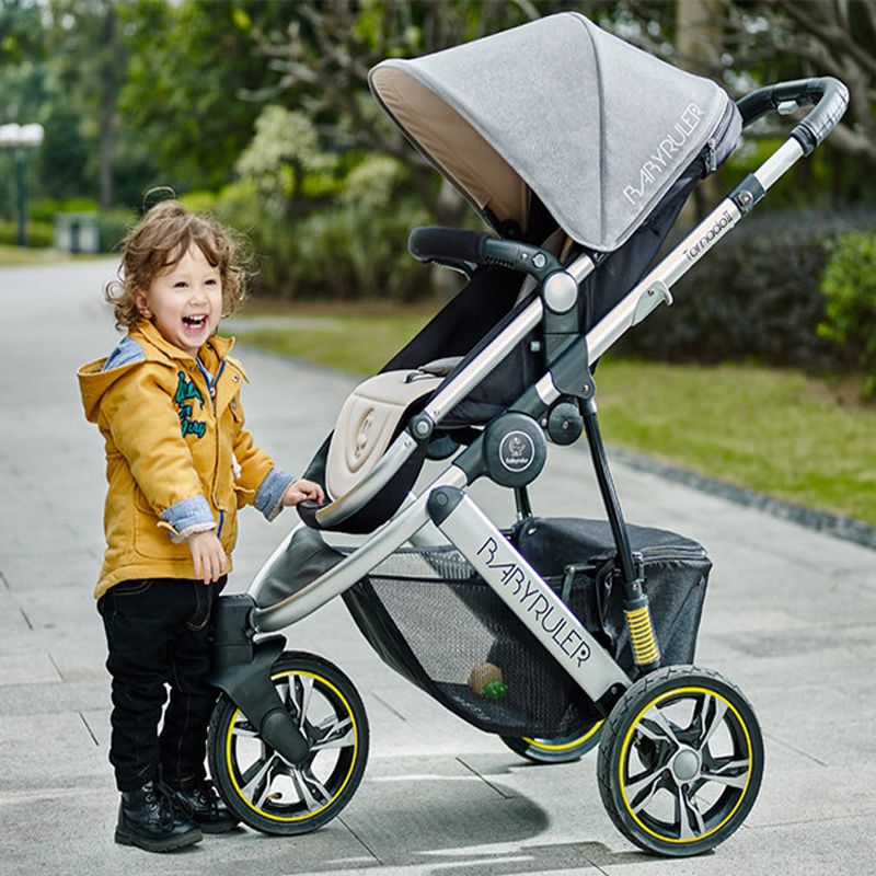 pushchair with suspension