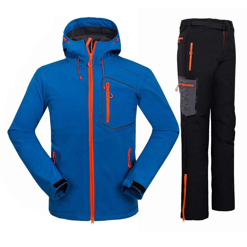hiking tracksuit