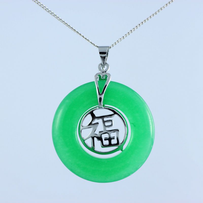 chinese jade pendant necklace