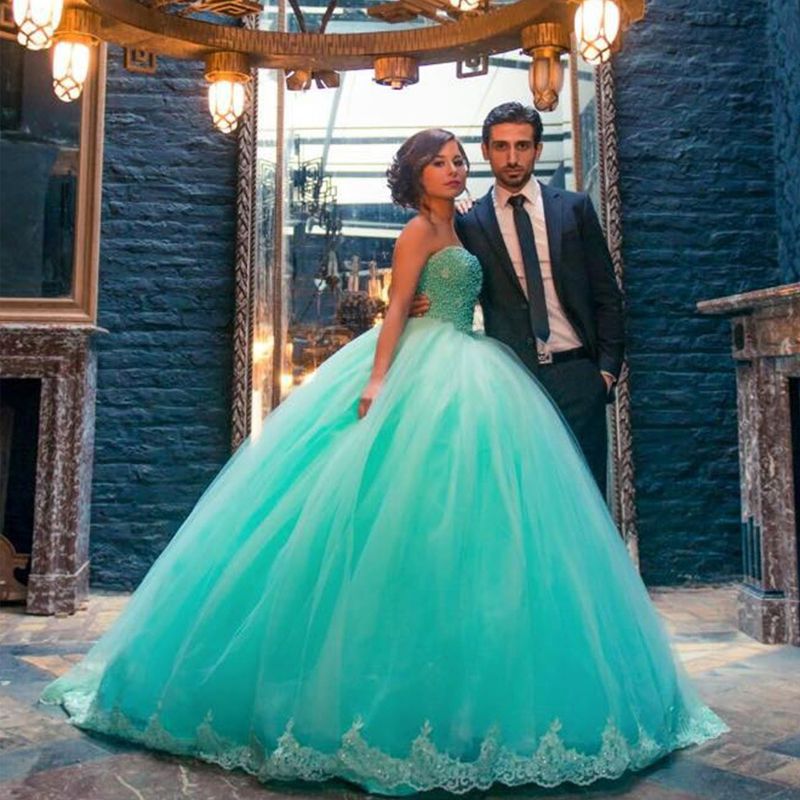 Vestido colorido turquesa vestido de bola de boda cariño sin mangas con cuentas de cordones apliques Vestido colorido turquesa vestido de bola de boda cariño sin mangas con cuentas de cordones apliques