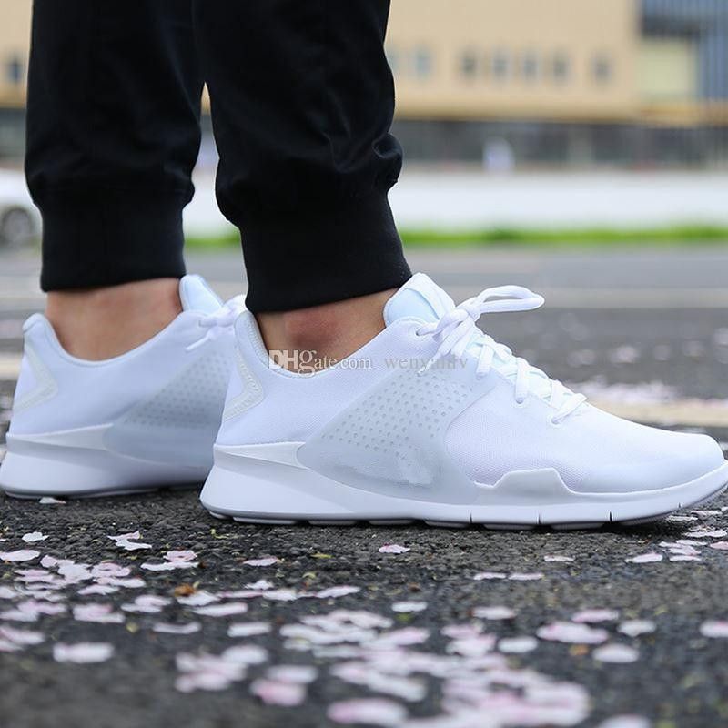 nike arrowz mens trainers white