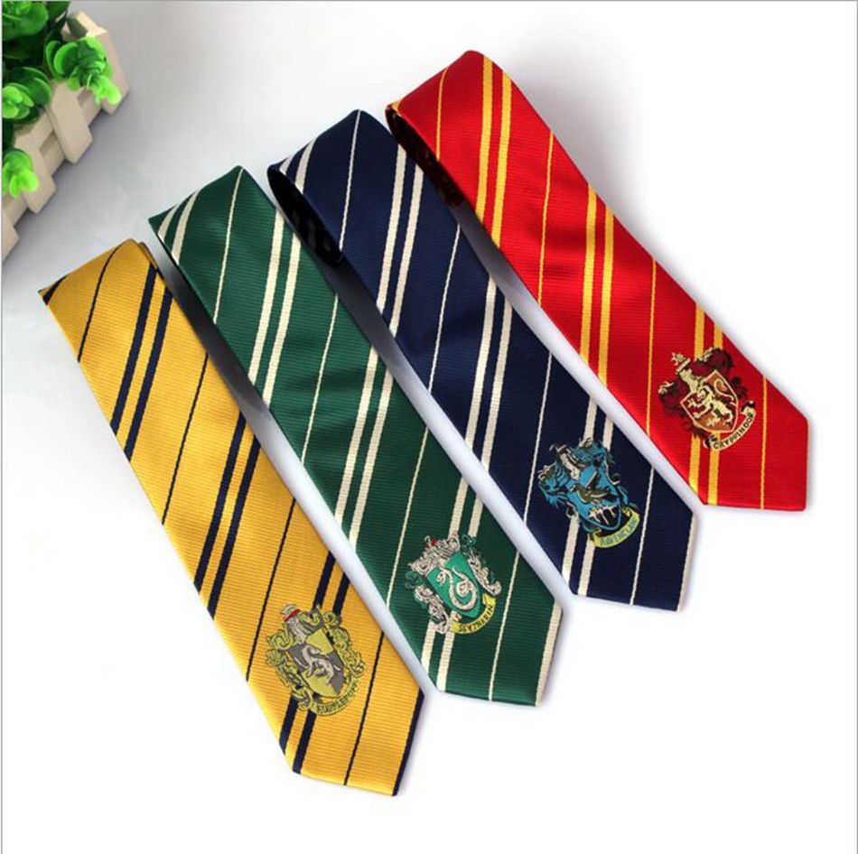 CRAVATTA HARRY POTTER SERPEVERDE SLYTHERIN HOGWARTS