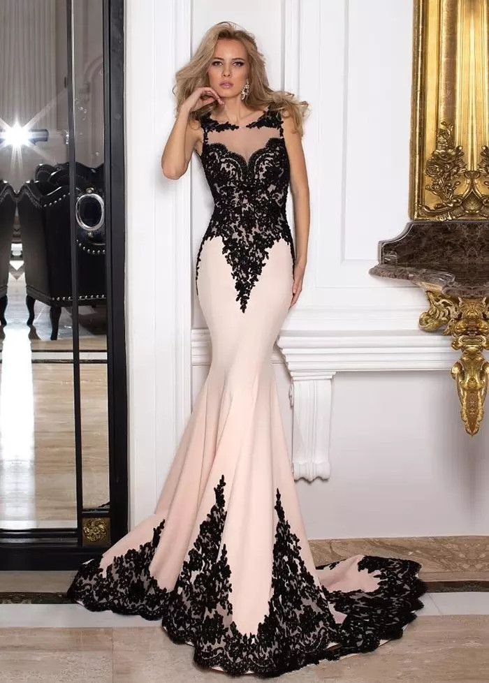 Compra Vestidos De Noche Elegantes De La Sirena Del Cordón De 2017 Blancos  Y Negros Con Los Appliques Cuello Festoneado Escarpado De La Parte  Posterior Del Vestido De Fiesta Del Baile De