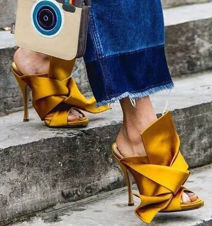 big bow mule heels