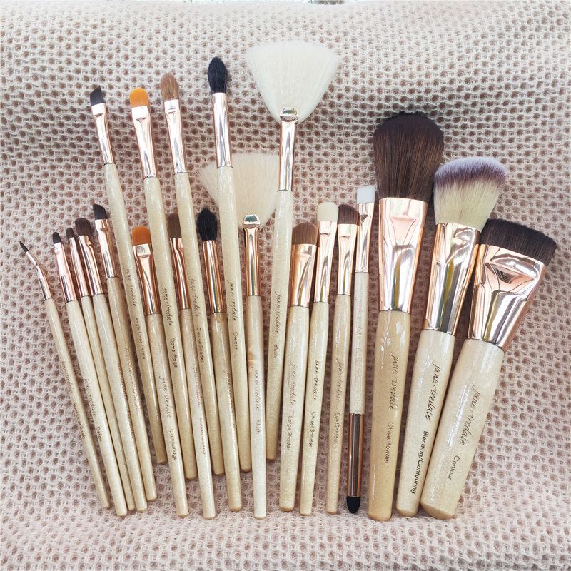 whole makeup brush set