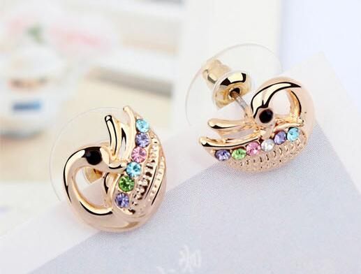 

бесплатная доставка рождественские подарки высокого качества оптовой swan проколол серьги кристалл стад сделано с swarovski11, Golden;silver