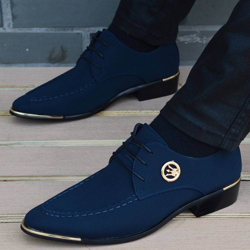 men blue shoes