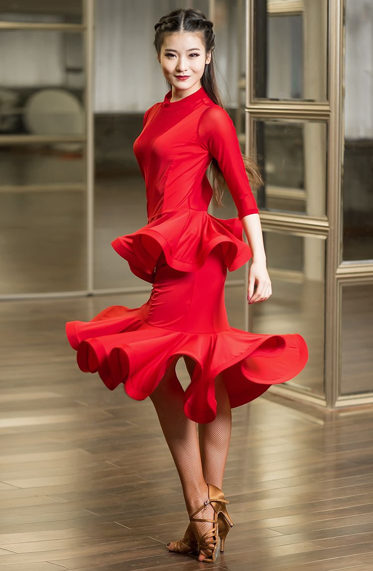 red clothes for women