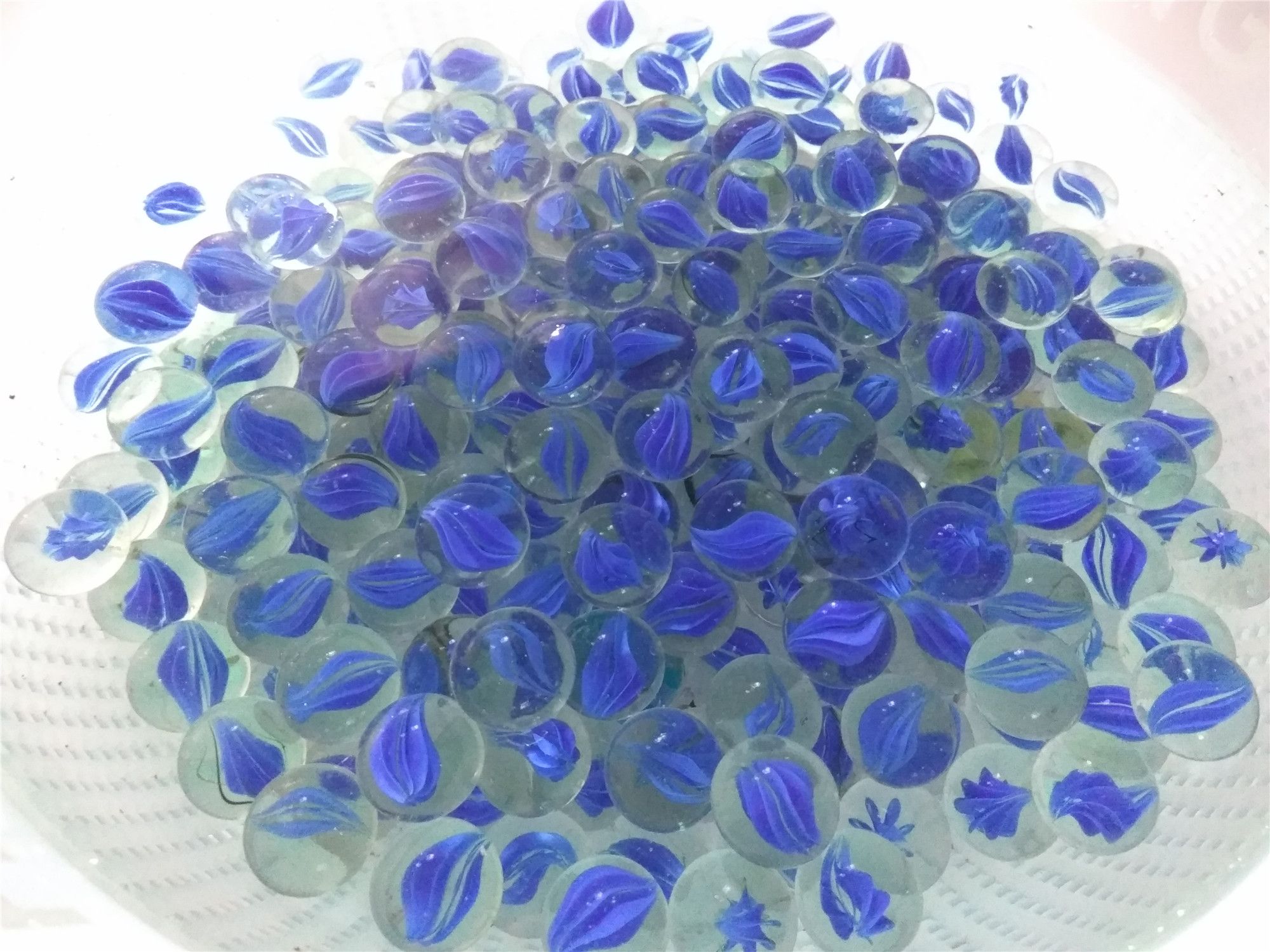 1 6 Cm Glass Marbles 8 Petals Pachinko Glass Ball Blue Garden Wall Or Pavement Decoration Stone Checkers Pet Cat Toy Fish Tank Vase Filler Unique Home