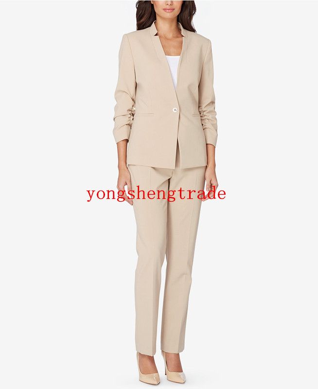 Últimos Trajes De Negocios Hechos Medida Mujeres Trajes De Pantalón Beige Cuello Alto Botones Con Ojales Bañados De 88,85 € | DHgate