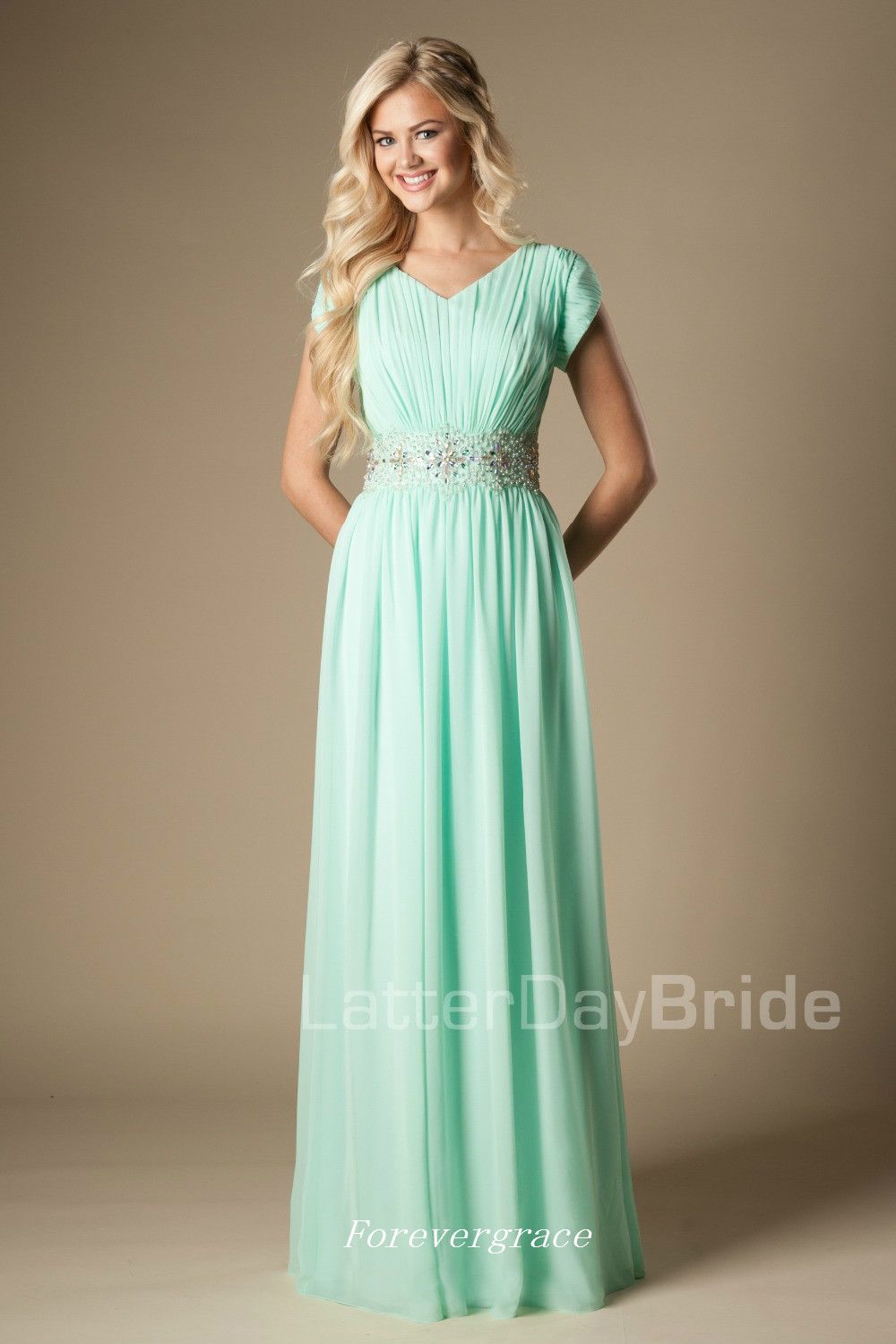 Grosshandel Hochwertige Perlen Mint Green Brautjungfer Kleid Bescheidenen A Line Chiffon Formale Trauzeugin Kleid Hochzeitsgast Kleid Nach Mass Plus Grosse Von Forevergrace 68 19 Auf De Dhgate Com Dhgate