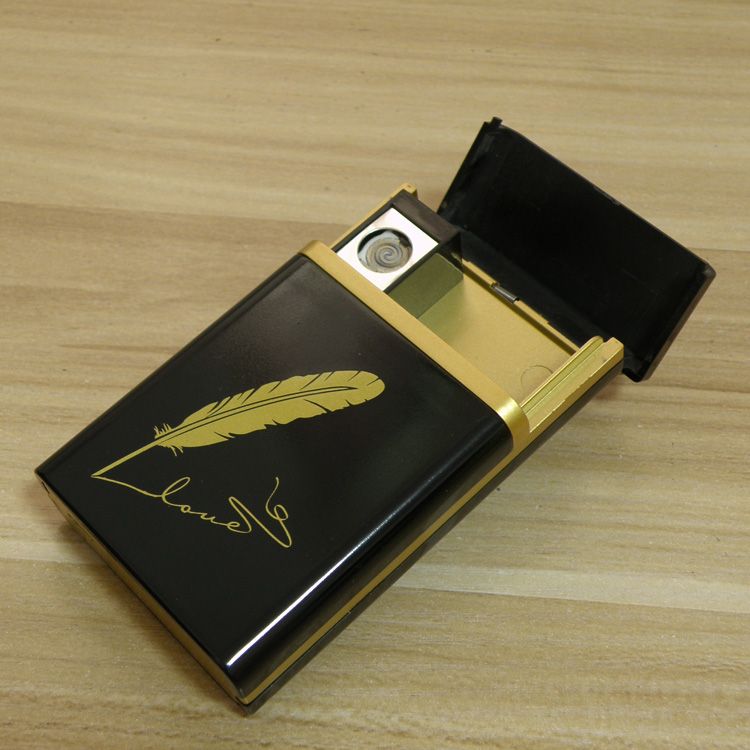 Best NEWEST Gold Color Cigarette Case Wholesale Price Windproof