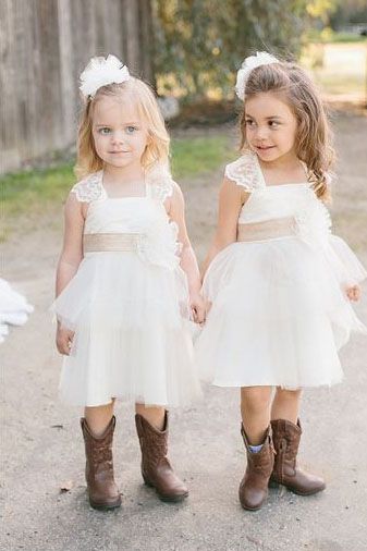 Compra Preciosos Vestidos De Niña De Las Flores De Encaje Para La Boda Del  País A Corto Tul 2019 Plaza De Manga Corta Vestido De Primera Comunión  Barato | Entrega Rápida Y