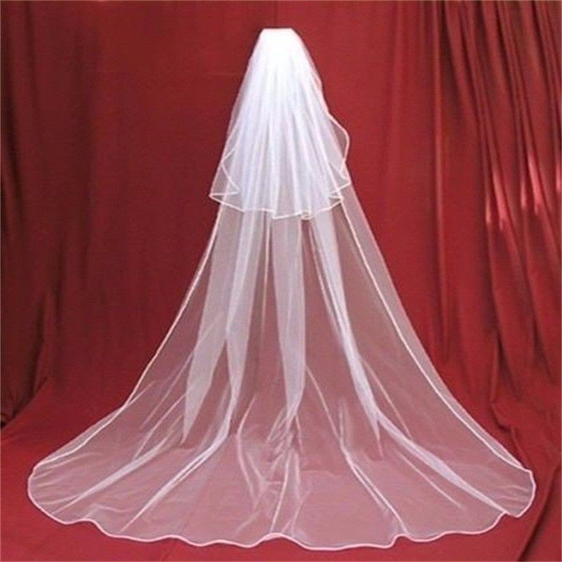 cream colored wedding veils