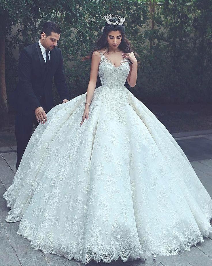 2018 Vestido De Novia Arabic Dubai Spaghetti Straps Elegant Wedding Dresses Ball Gowns Lace Appliques Tiers Tulle Bridal Gowns BA6756 2018 Vestido De Novia Arabic Dubai Spaghetti Straps Elegant Wedding Dresses Ball Gowns Lace Appliques Tiers Tulle Bridal Gowns BA6756