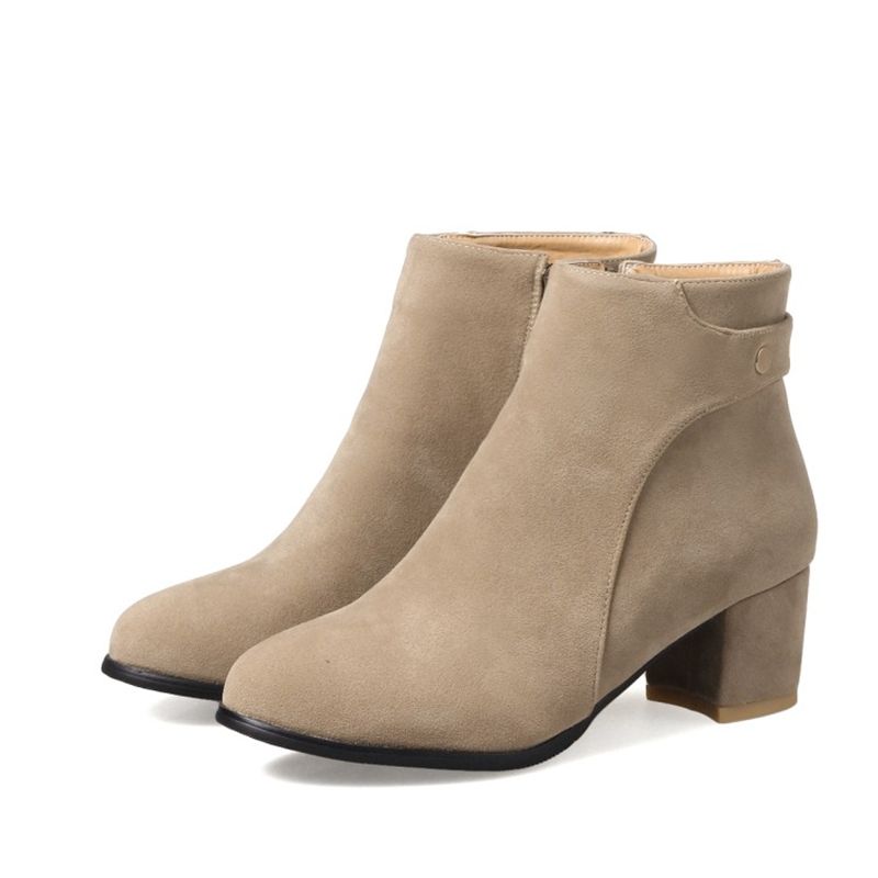 black ankle boots size 4