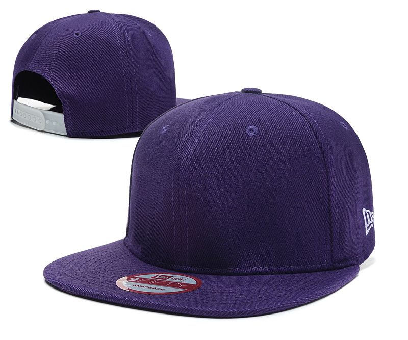 lids plain black hat