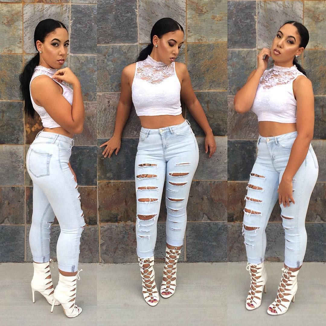white high waisted jeans outfit