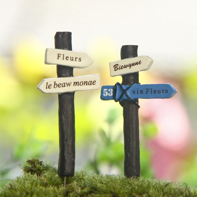 Fadas Da Floresta Em Miniatura Casa De Boneca arte Foto