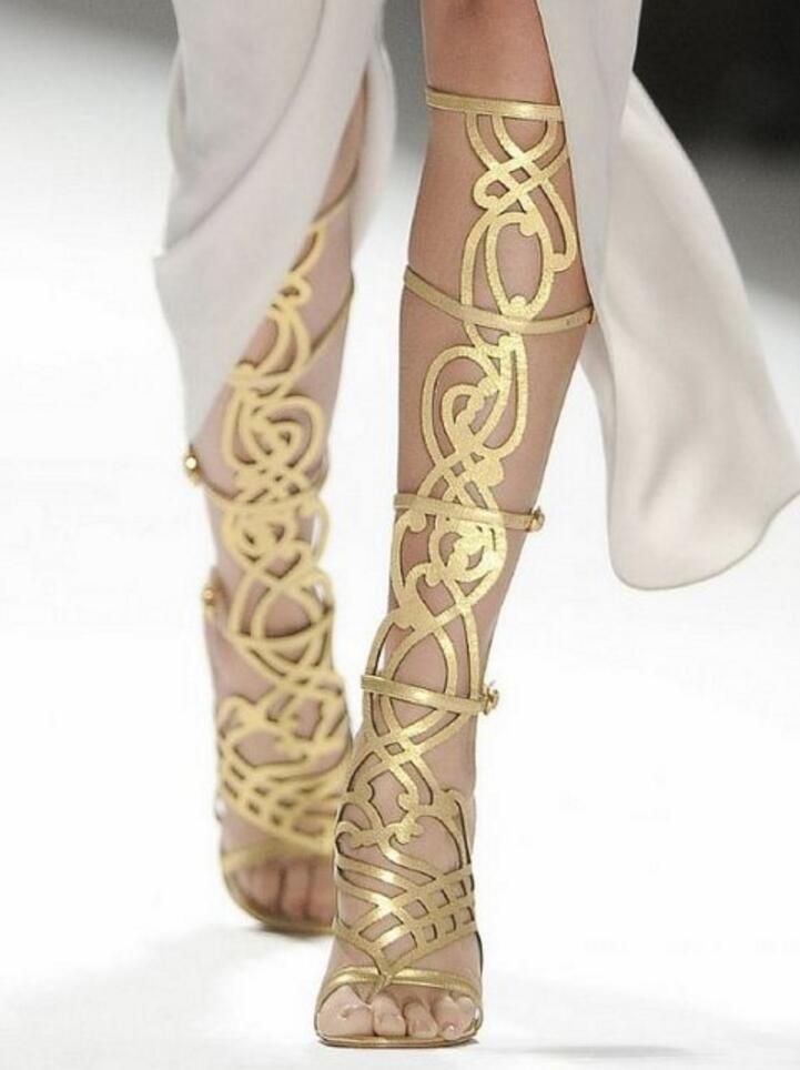 2017 mujeres atractivas hasta la botas de moda corta botines punta punta del pie