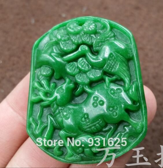 Naturel sculpté Chinois Jade Collier Pendentif Naturel sculpté Chinois Jade Collier Pendentif