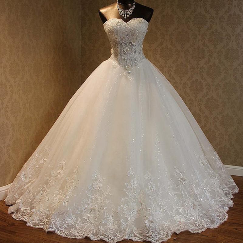 2020 Cheap A Line Wedding Dresses Sweetheart Appliques Lace Up