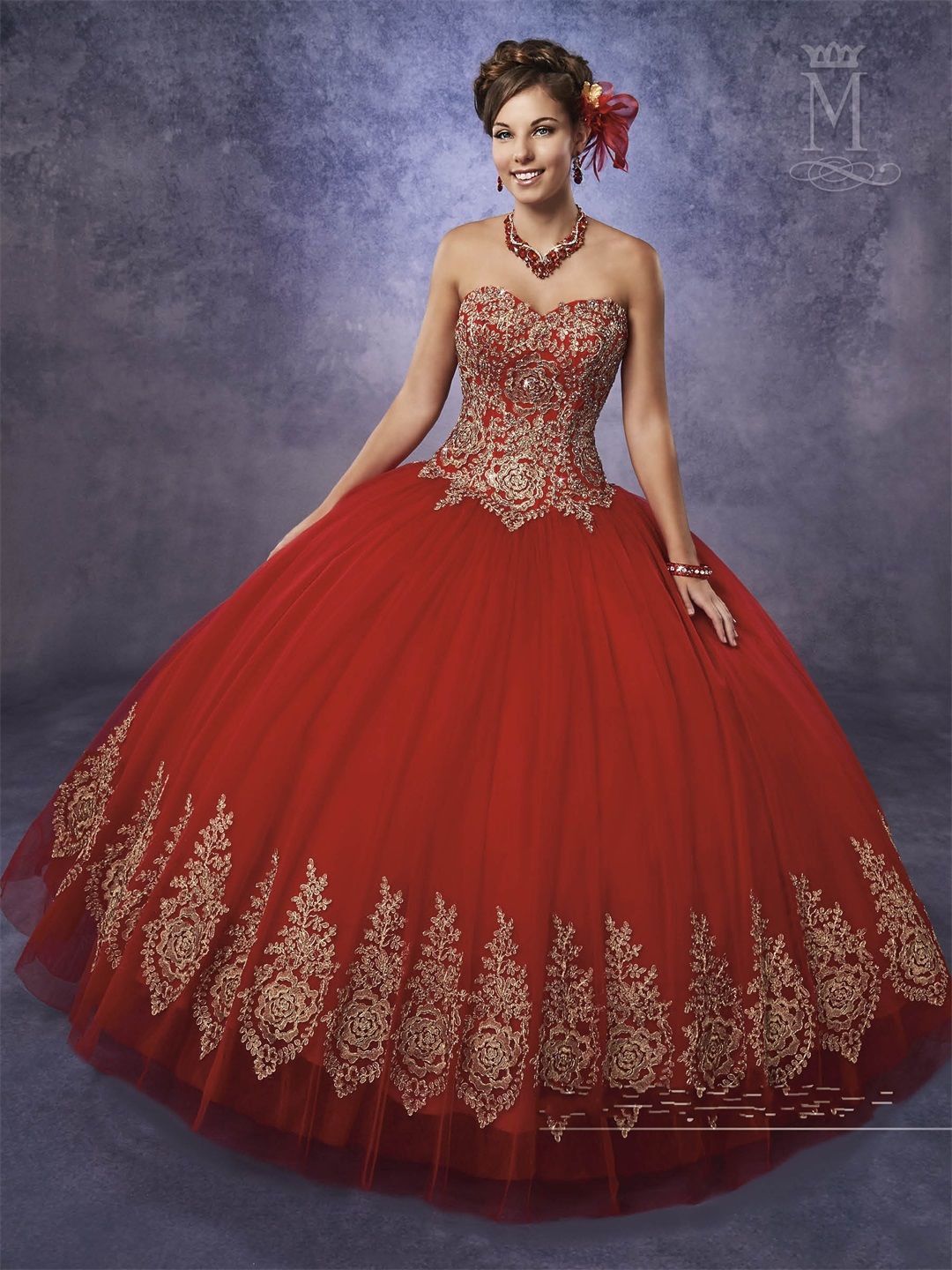 Vestidos de quinceañera rojo brillante con apliques dorados y escote corazón Vestidos de color royal