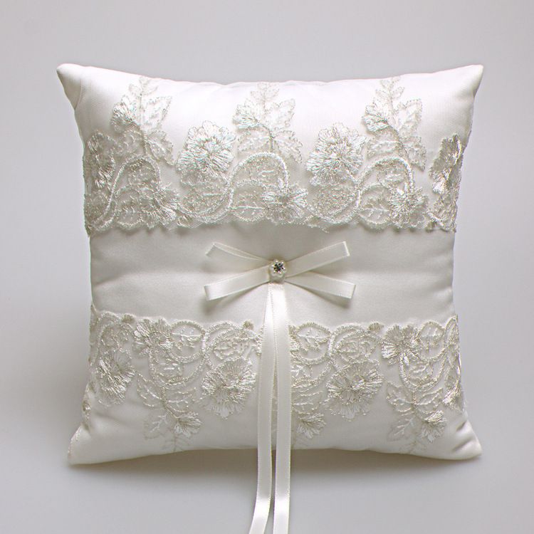 2019 2019 New Wedding Ring Pillows Beige Satin Lace Ring Bearer