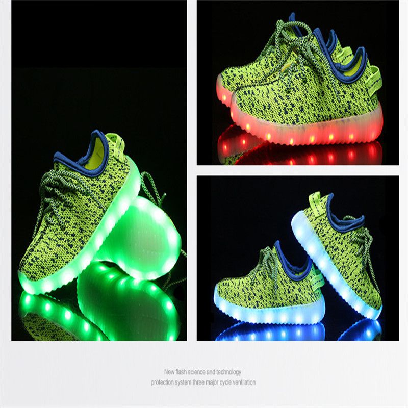 kids flashing shoes