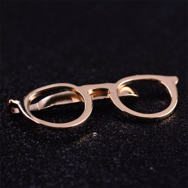 glasses brooch