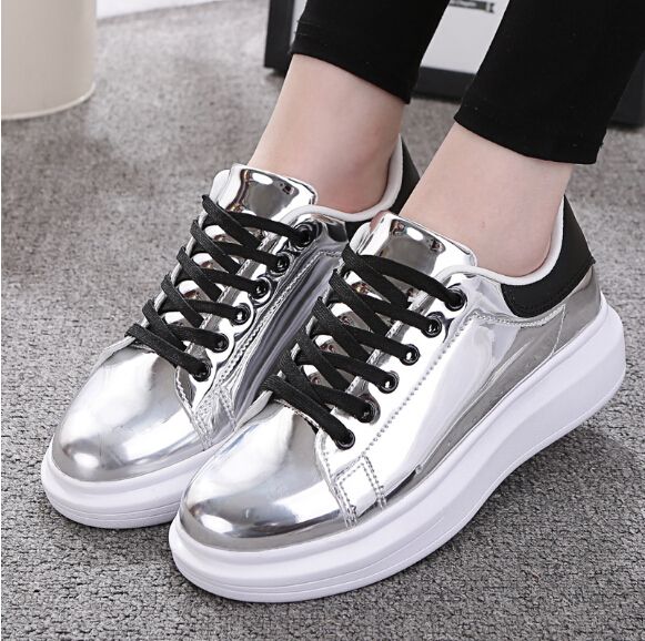 ladies casual shoe